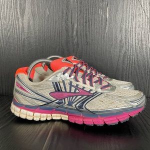 Brooks Adrenaline GTS 14 Women’s size 10.5